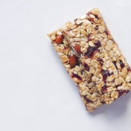 How to Pick a Healthy Protein Bar
