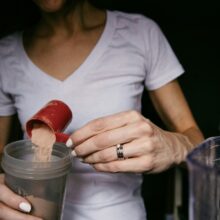 How to Pick a Protein Powder for Sensitive Stomachs