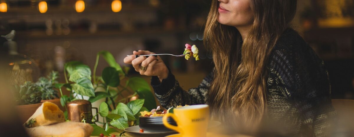 The Benefits of Eating More Mindfully