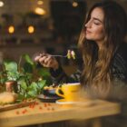 The Benefits of Eating More Mindfully