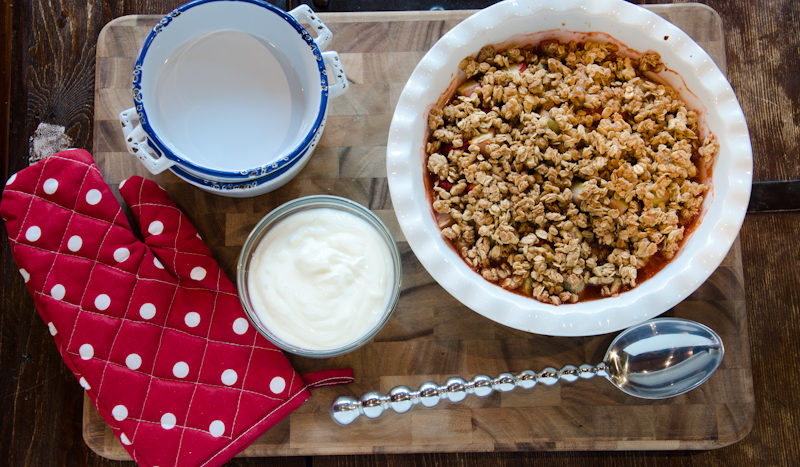 Strawberry Rhubarb Crumble