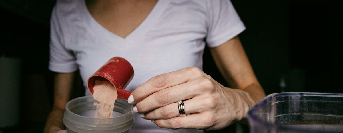 How to Pick a Protein Powder for Sensitive Stomachs